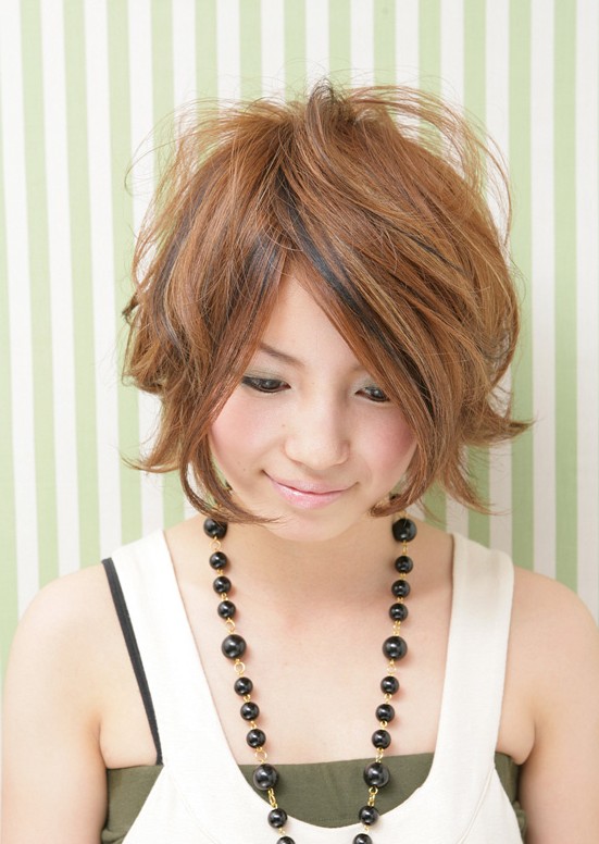 messy Japanese bob hairstyle - Hairstyles Weekly