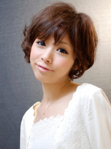 Short Wavy Hair Korean Style