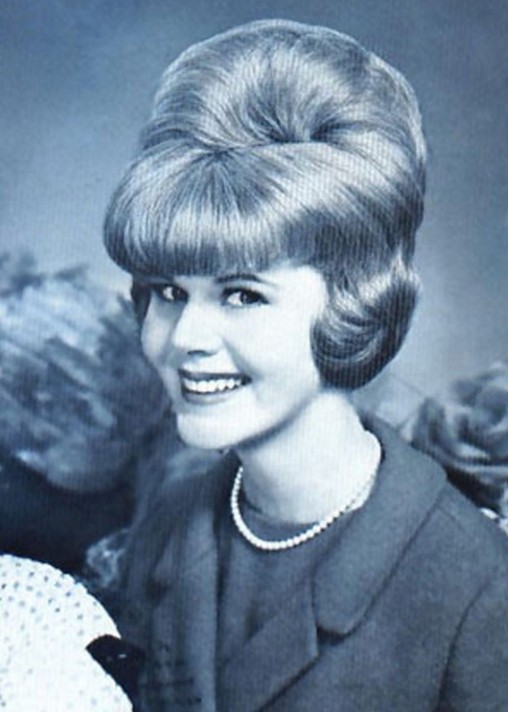 1960’s hairstyles: bouffant hairdo