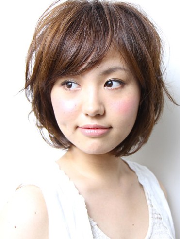 Short Japanese Haircut with bangs - Hairstyles Weekly