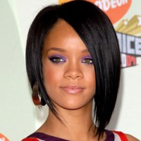 Rihanna asymetrical bob haircut
