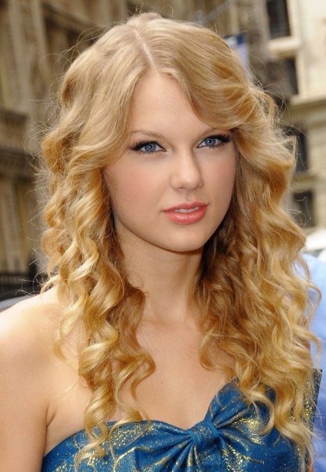 Hairstyles Weekly Some Styling Tips For Curly Hair Styles Hairstyles 