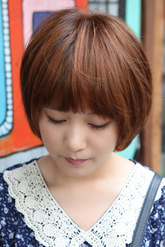 Cute Korean Bob Hairstyle with Blunt Bangs - Latest Korean Hairstyles