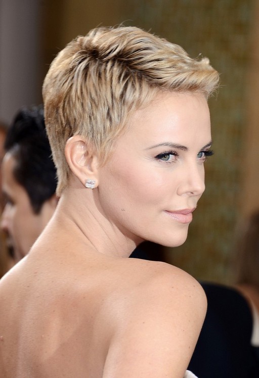 Best Short Haircut for Summer: Charlize Theron Pixie Cut with Mini ...