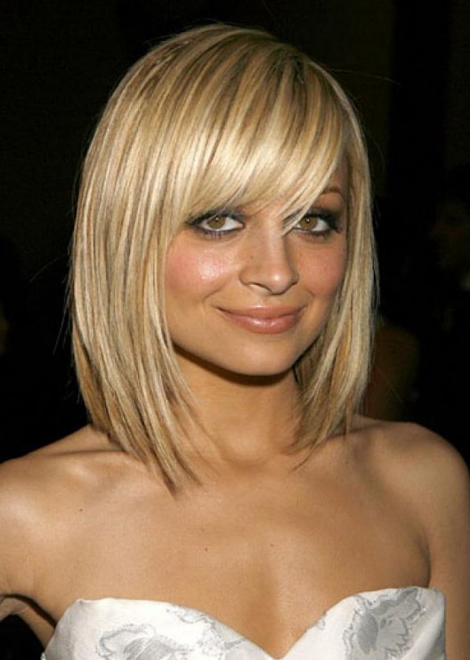 of Celebrity Nicole Richie Hairstyle: cute short blonde bob haircut ...