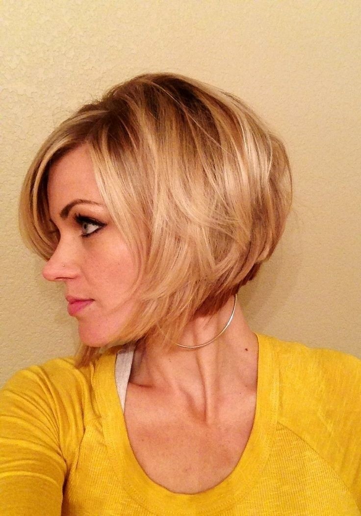 Feminine Short Hairstyle For Women The Layered Bob Cut Hairstyles 