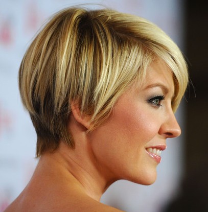 The Most Popular Short Haircuts for Women - Hairstyles Weekly