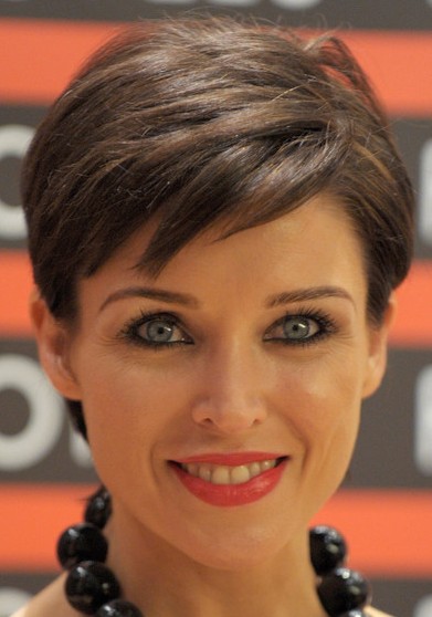 Dannii Minogue Pixie Haircut - Hairstyles Weekly