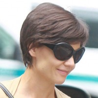 Katie Holmes Short Haircuts with Layers