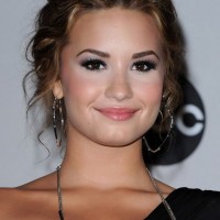 Prom Hairstyles 2013: Demi Lovato Hairstyles for Prom