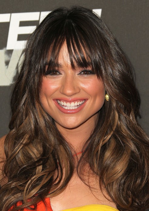 18 Beautiful Long Wavy Hairstyles with Bangs - Hairstyles ...