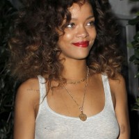 Rihanna Casual Curly Hairstyles