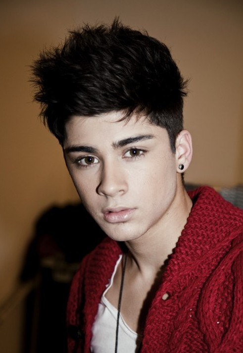 Peinados Zayn Malik - Corte de Pelo Negro Puntiagudo Fresco para Hombres 2013