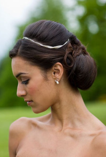 Latest Bridesmaid Hairstyles: Loose Updos for Bridesmaid