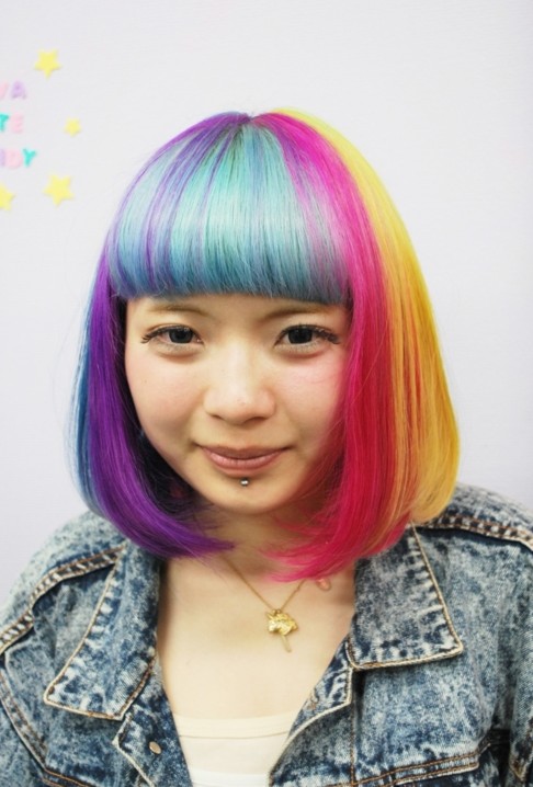 Short Straight Rainbow Bob Hairstyle with Blunt Bangs 