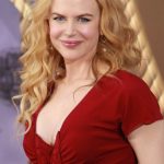 Nicole Kidman Red Carpet Hairstyle: Long Blonde Wavy Curly Hair Style