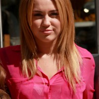 Miley Cyrus Shoulder Length Hairstyles