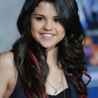 Selena Gomez Hairstyles Weekly