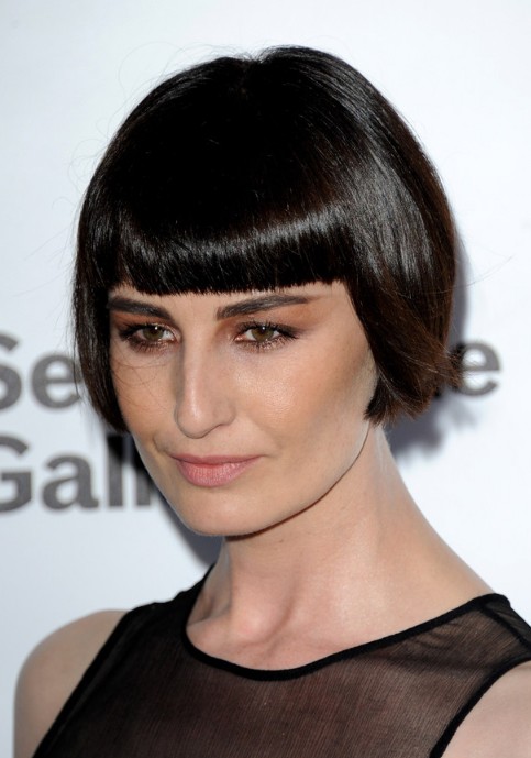 Erin O'Connor Short Straight Bob Hairstyle - Hairstyles Weekly