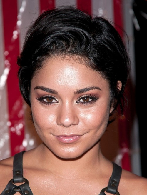 Vanessa Hudgens Layered Razor Cut Hairstyles Weekly 