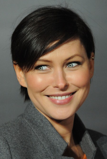Emma Willis Short Haircut Sexy Boyish Hairstyle With Side Swept Bangs 