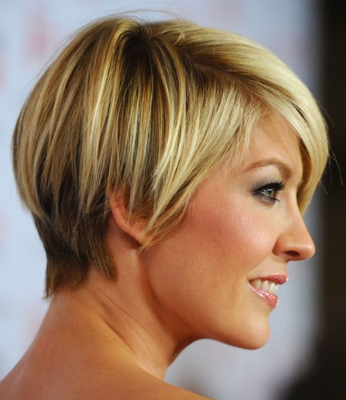 Jenna Elfman Short Hairstyle Cute Layered Short Bob Cut With