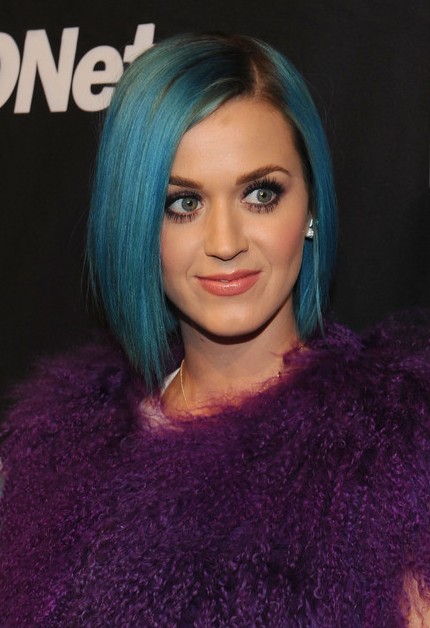 Katy Perry Hairstyle: Short Sleek Blue Bob Cut - Hairstyles Weekly