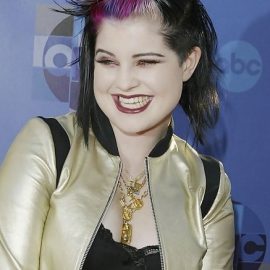 Kelly Osbourne Colored Short Messy Hairstyle