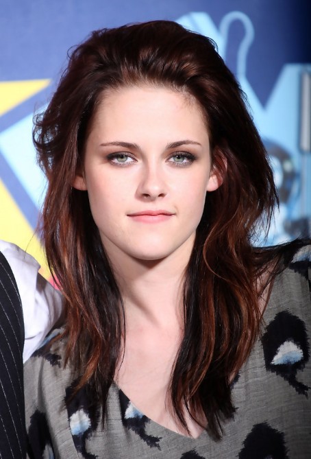 kristen stewart dark brown hair