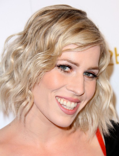 Natasha Bedingfield Short Hairstyle:y Wavy Bob Cut 