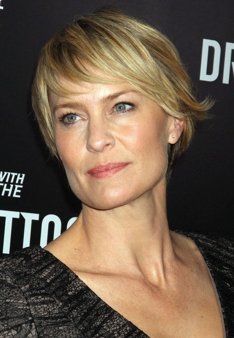 Robin Wright Penn Short Layered Razor Haircut with Bangs - Hairstyles ...