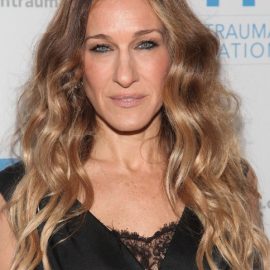 Sarah Jessica Parker Long Curly Hairstyle