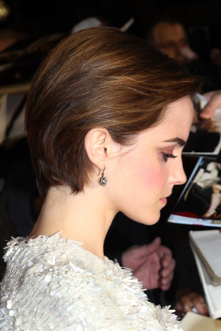 Cute, Side Parted, Combed-back Bob Cut - Emma Watson Short 