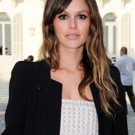 Rachel Bilson Simple Long Straight Hairstyle with Bangs