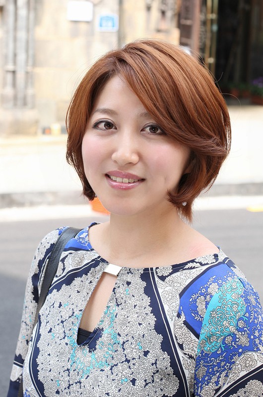 Glamorous Short Warm Coppery Brown Bob with Side Swept 