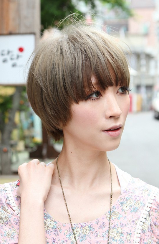 Beautiful Bowl Cut With Retro Fringe Short Japanese Hairstyle