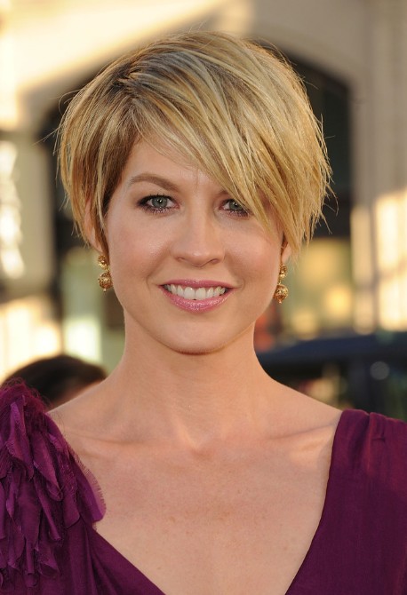 Hottest Summer Hairstyle For Women Jenna Elfman Messy Haircut