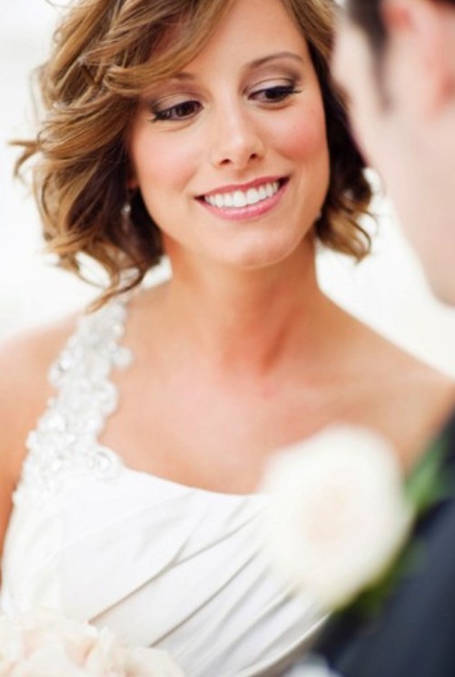 Short Wavy Wedding Hairstyle with Bangs