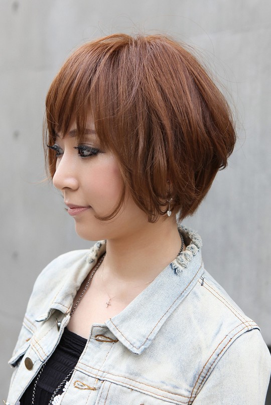 Side View of Trendy Short Haircut for Women