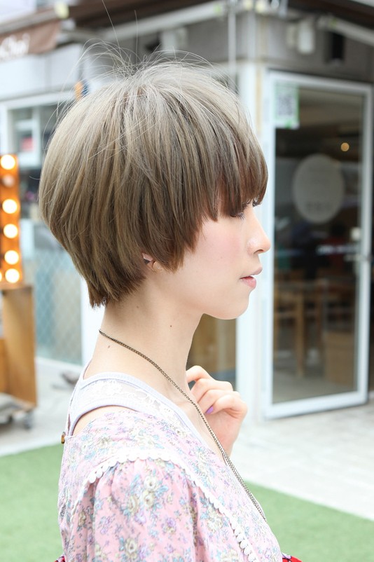 Beautiful Bowl-Cut with Retro Fringe - Short Japanese 