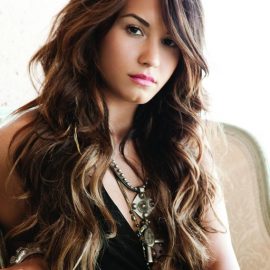 Demi Lovato Sexy long big wave hairstyle
