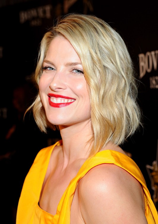 Beachy bob hairstyle for women - Ali Larter hairstyles