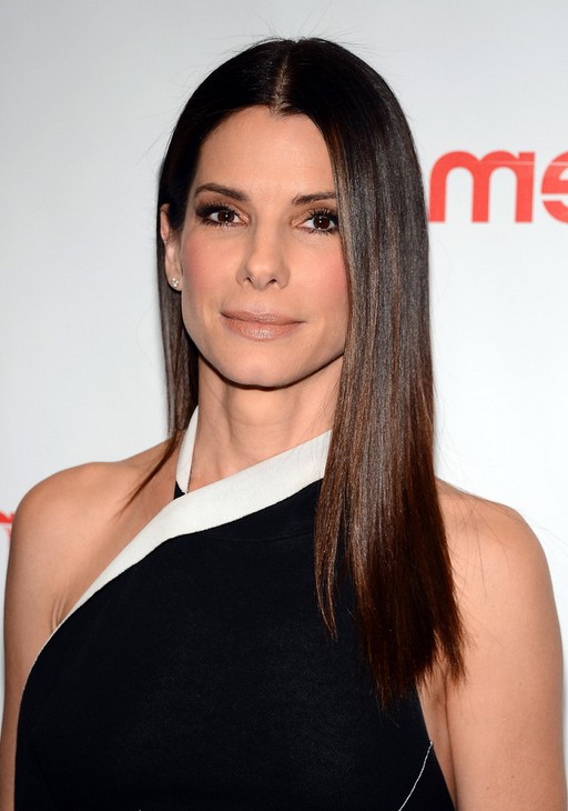 Sandra Bullock S Hairstyle Center Parting Long Sleek Hair Style