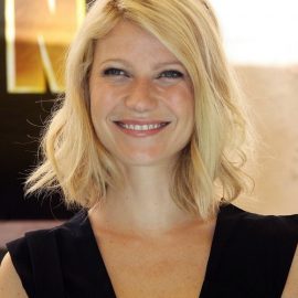 Long bob hair style with side swept bangs - Gwyneth Paltrow hairstyle