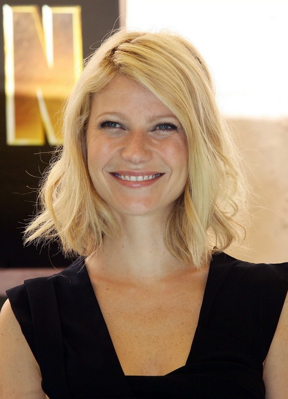 Long bob hair style with side swept bangs - Gwyneth Paltrow hairstyle