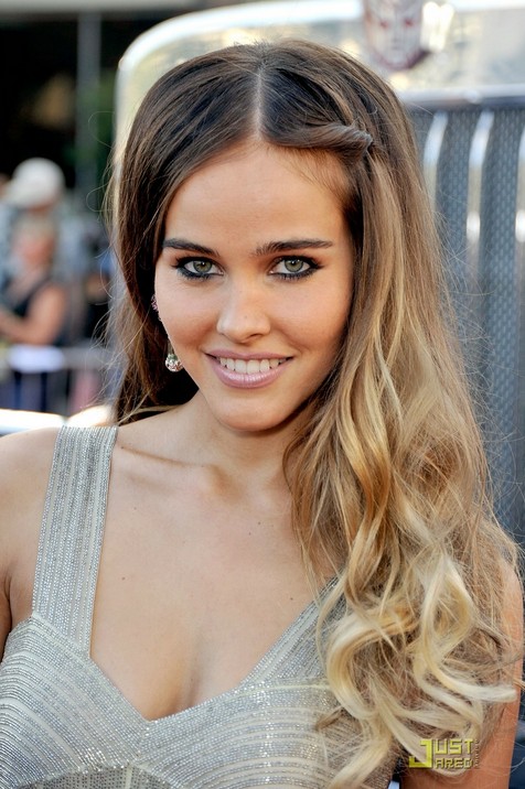 Sexy long wavy ombre hair - Isabel Lucas hairstyles