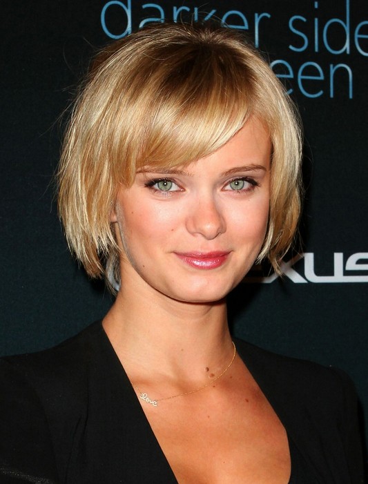 Short hairstyles 2014 - blonde bob haircut with bangs - Sara Paxton hairstyles