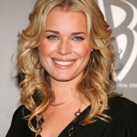 Blonde Wavy Curly Hairstyle for Shoulder Length Hair