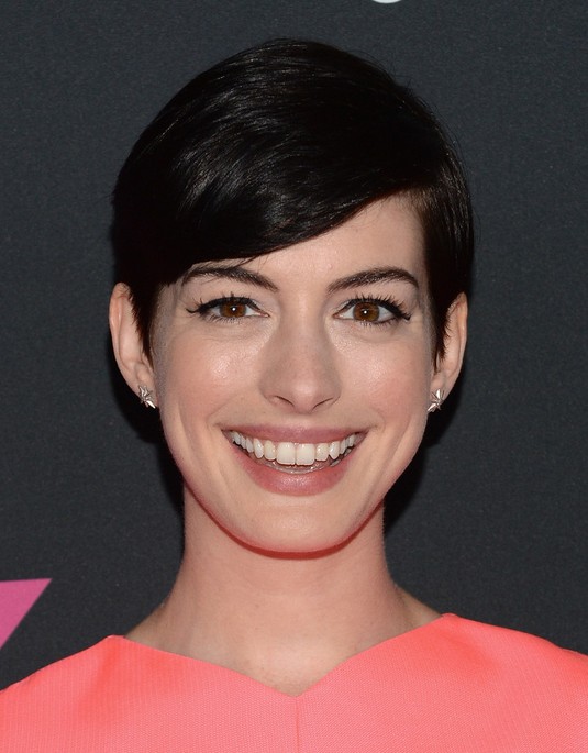 2014 Short Haircut from Anne Hathaway
