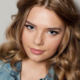 Indiana Evans long hairstyle